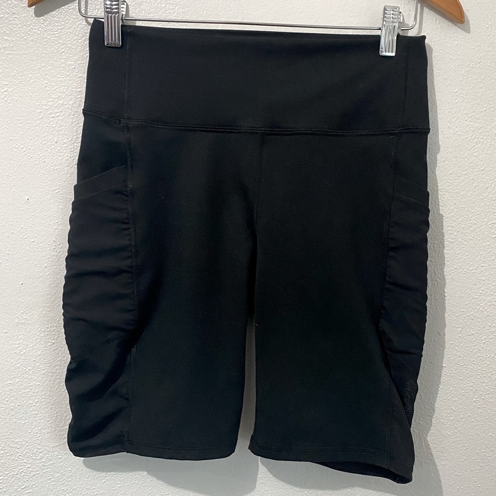 Fabletics Power Hold 7” Bike Short